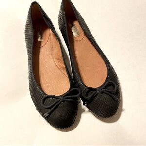 Halogen Black snake print leather round toe ballet flats shoes shoestring bow 8M
